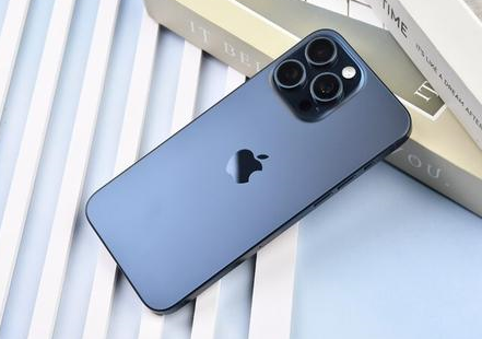 市中苹果维修点分享iPhone 15 Pro Max屏幕更换全新实操风险 